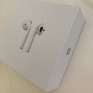 AirPods